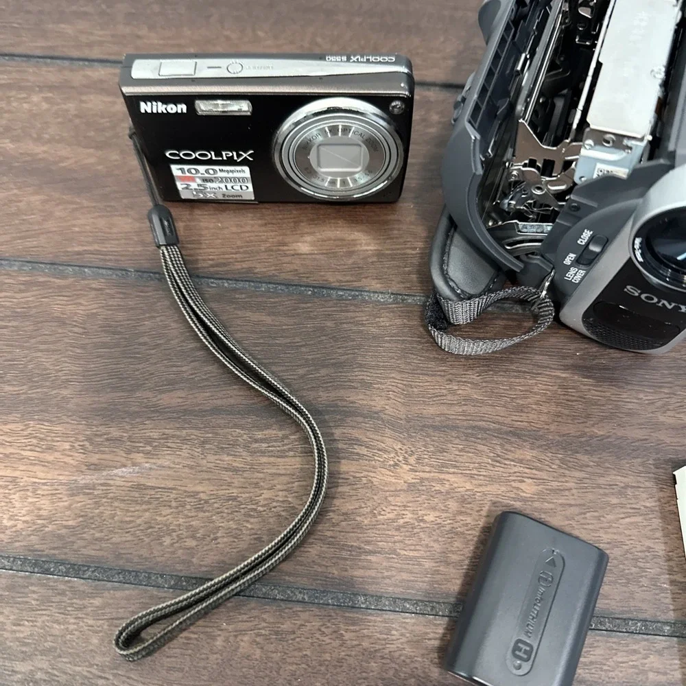 (Lot Of 3) Sony & Nikon For Parts Repair Camcorder Camera Untested Bundle